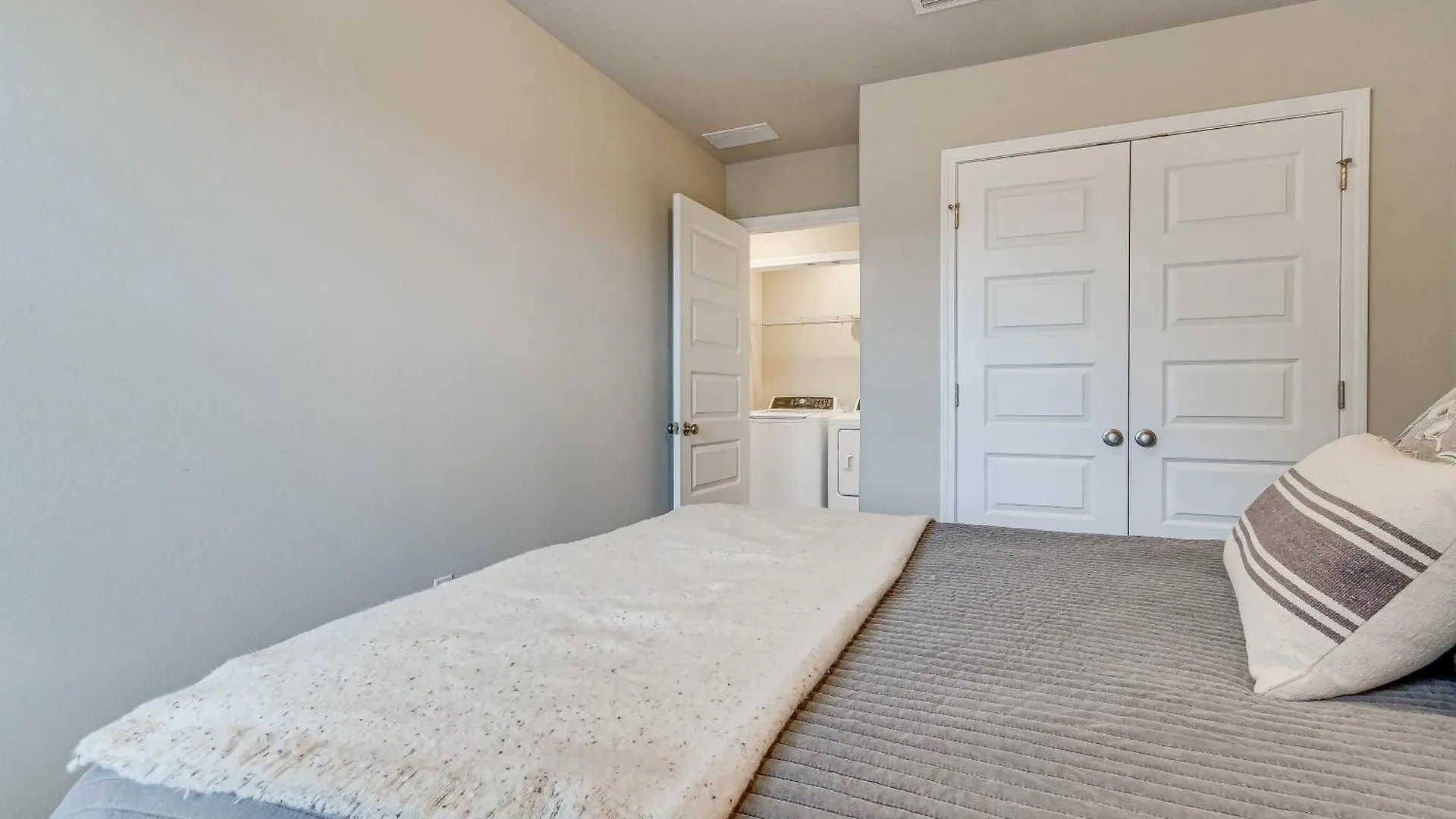 Holiday home Pensacola Vacation Rental With Community Pool!